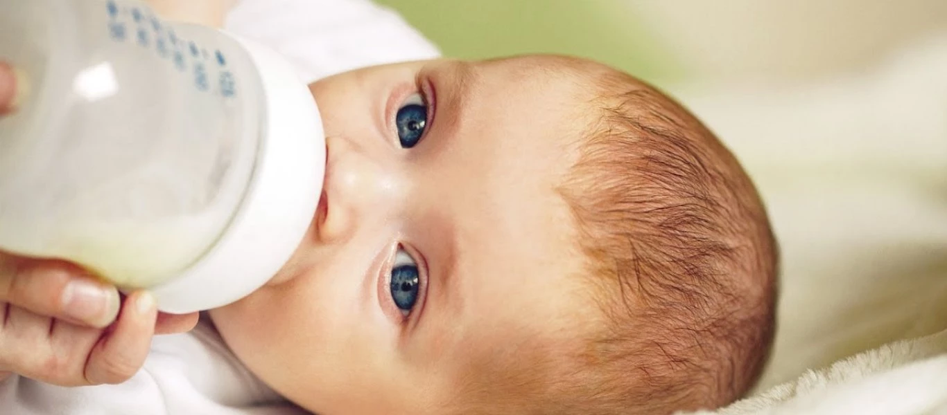 Σοκ: Πουλούσαν κανονικά βρεφικό γάλα που είχε αποσυρθεί